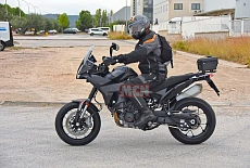 KTM подтвердила, что 890 SMT уже в пути