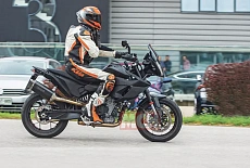KTM подтвердила, что 890 SMT уже в пути